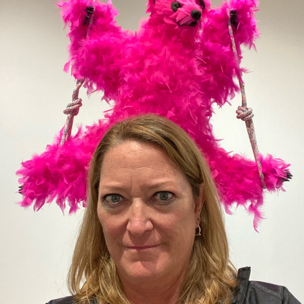 Meet your Posher, Leigh